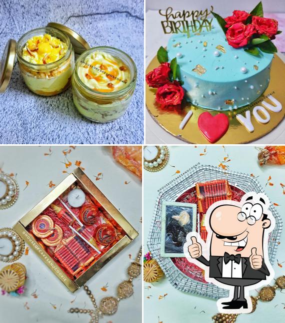 House of cakes and cookies