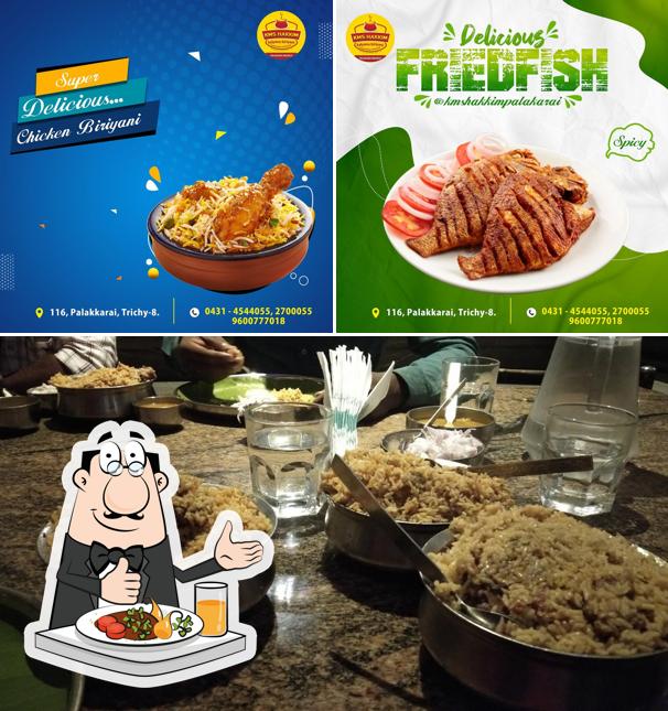 Food at K. M. S HAKKIM Kalyana Briyani