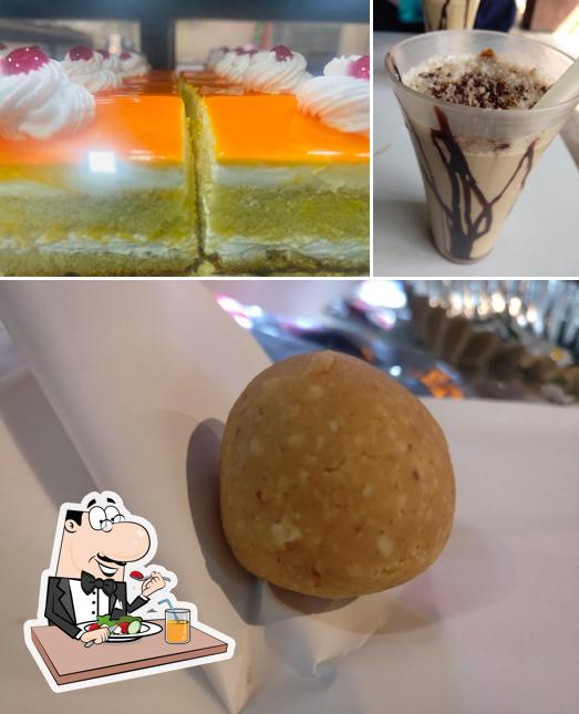 Take a look at the picture depicting food and beverage at Om Sai Bhushan Banglore Bakery