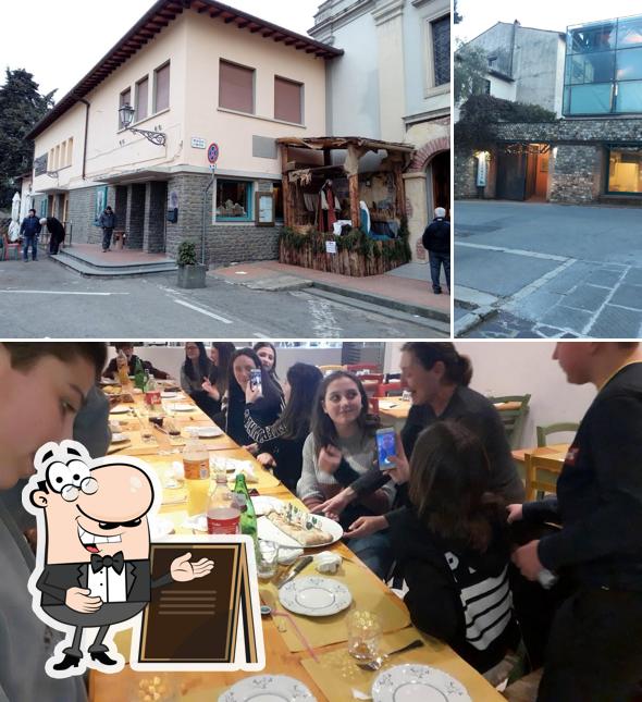 La foto della esterno e interni di Pizzeria Spaghetteria Everest