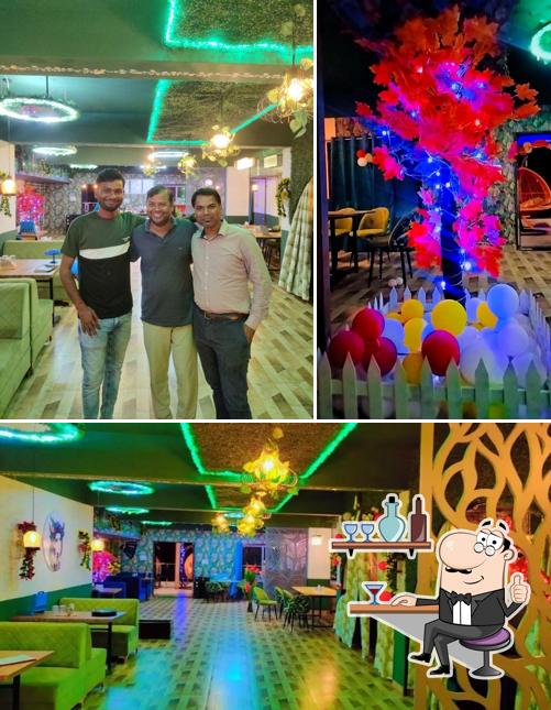 Check out how Level 4 Cafe looks inside