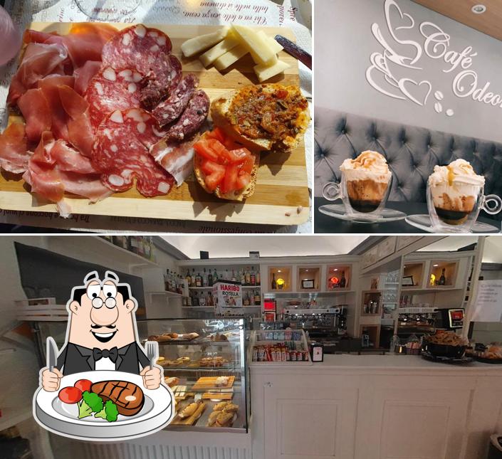 Scegli i un pasto a base di carne a Café Odeon