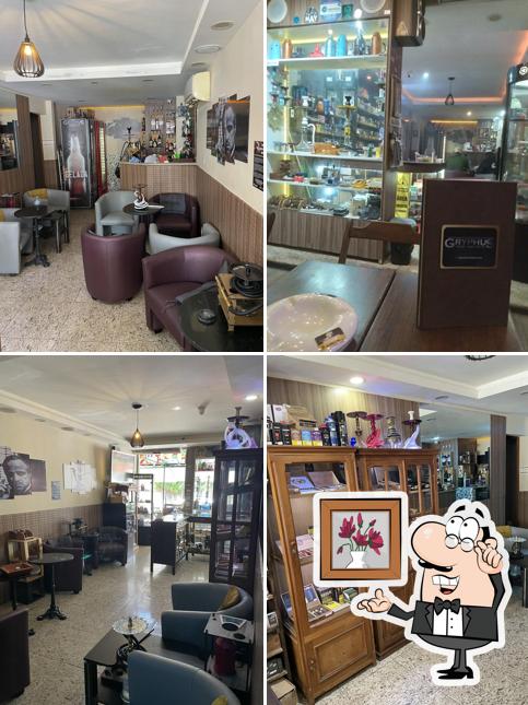 Veja imagens do interior do Gryphus Tabacaria & Headshop