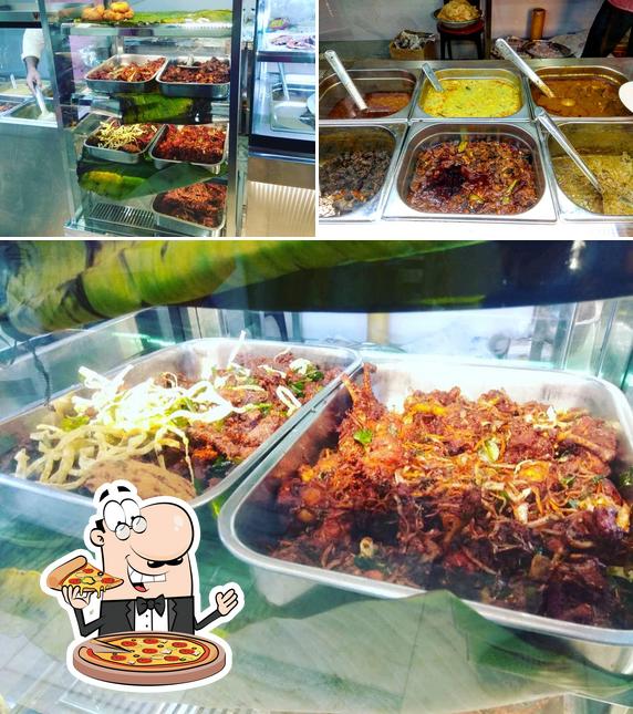 Order pizza at Vipin Hotel
