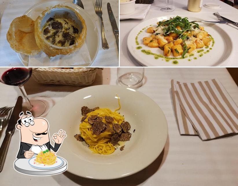 Spaghetti alla carbonara al Trattoria Del Ducato