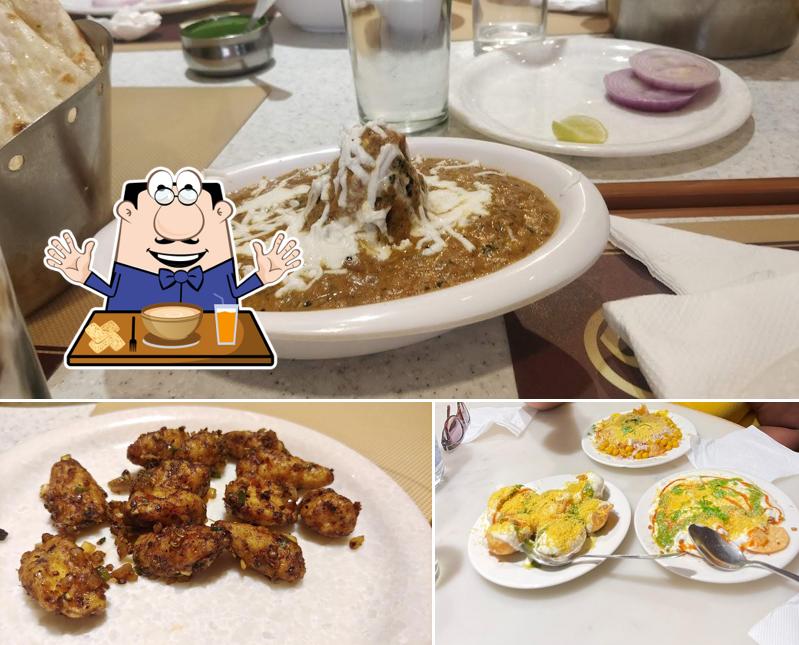 Food at Shiv Sagar