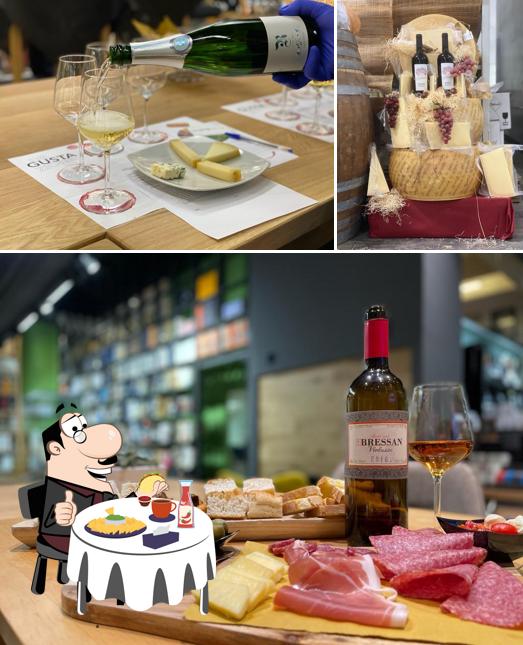 Piatto di formaggi al Diversamente Enoteca