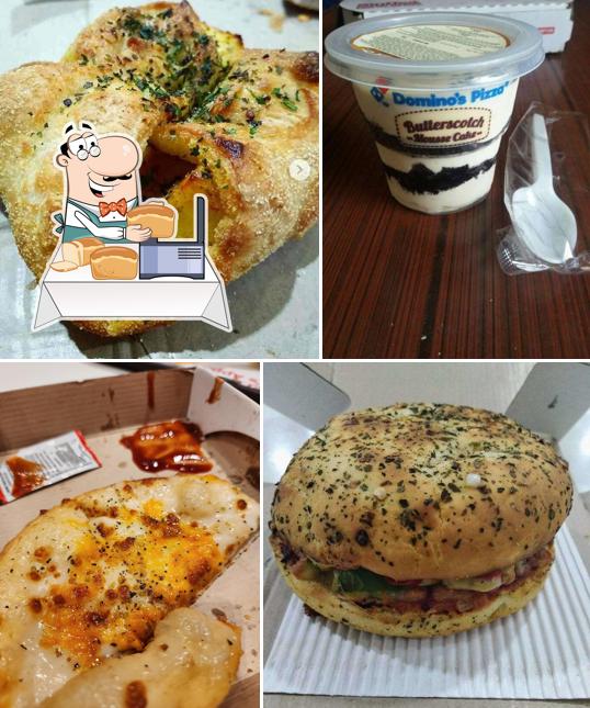 Garlic bread at Domino's Pizza Third City Mall , Bhopal