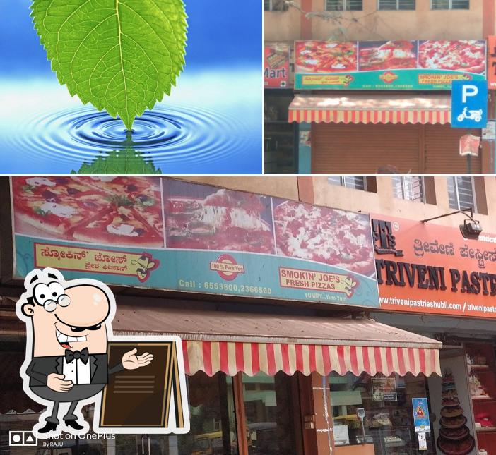 The exterior of Smokin' Joe's Pizza