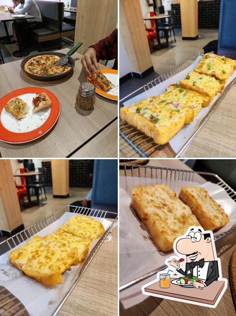 Meals at Pizza Hut Civil Lines, Prayagraj