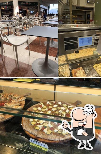 Questa è la foto che mostra la interni e cibo di Alice Pizza Orio al Serio