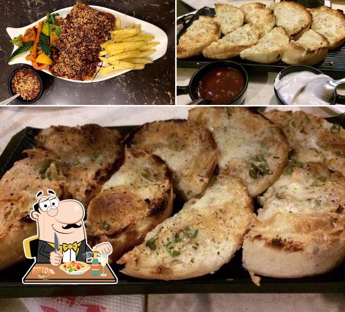 Meals at HEAT 7 RESTAURANT