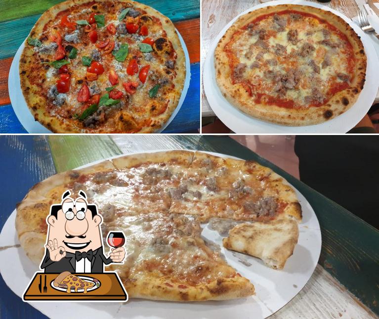 Ordina tra le svariate varianti di pizza