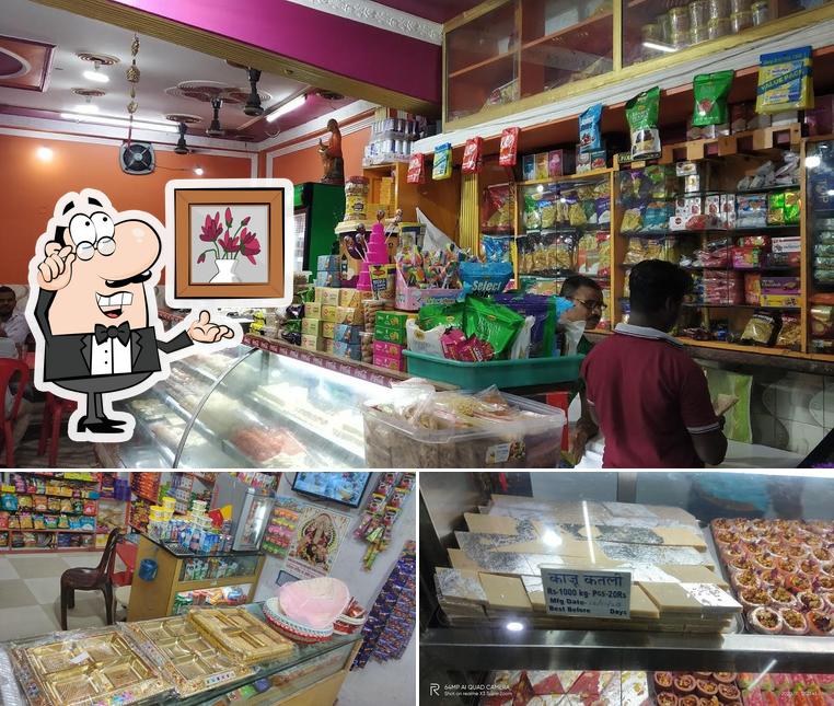The restaurant's interior and pizza