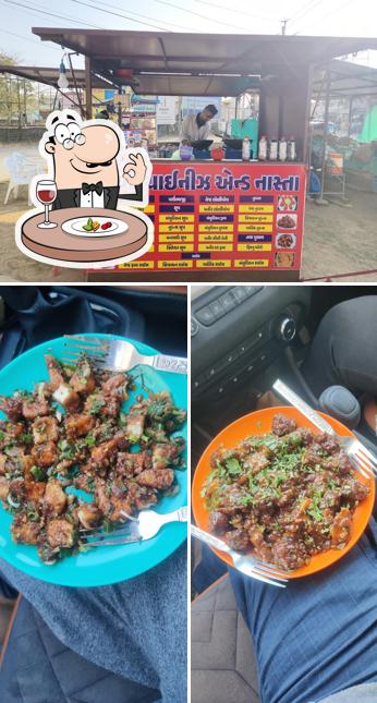 This is the picture depicting food and interior at Tarangi Chinese and Snacks