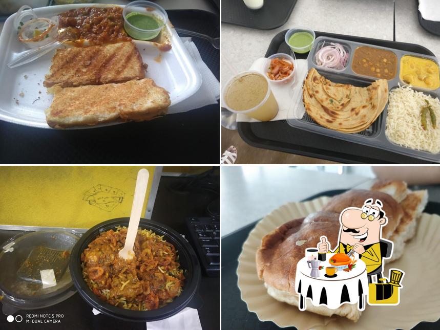 Food at ACHHA KHAO ACHHA KHILAO