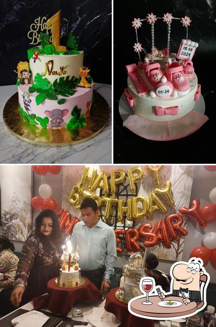 Take a look at the picture showing food and interior at Cake's Gala ( By Mrs jharkhand)