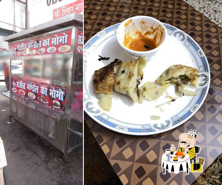 Food at Sanjeet Mandal Ka Momo