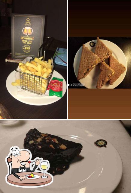 Meals at Love & Latte R-City