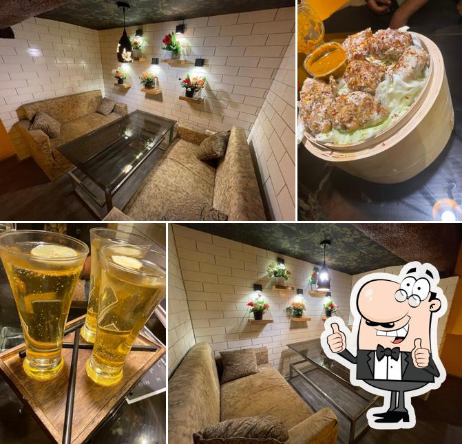 Here's a pic of Moonlight Cafe