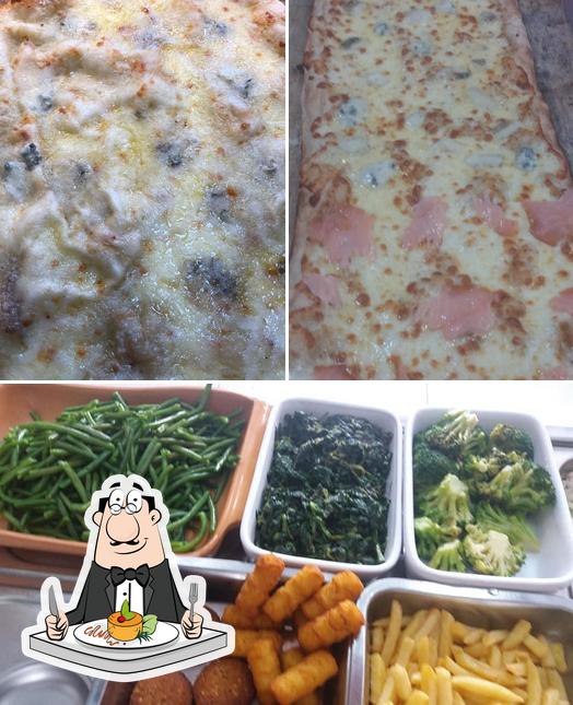 Cibo al Adrian'S Pizza