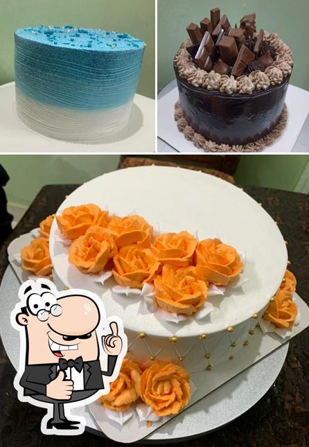 Look at this photo of Bobby's Pizza and Cakes