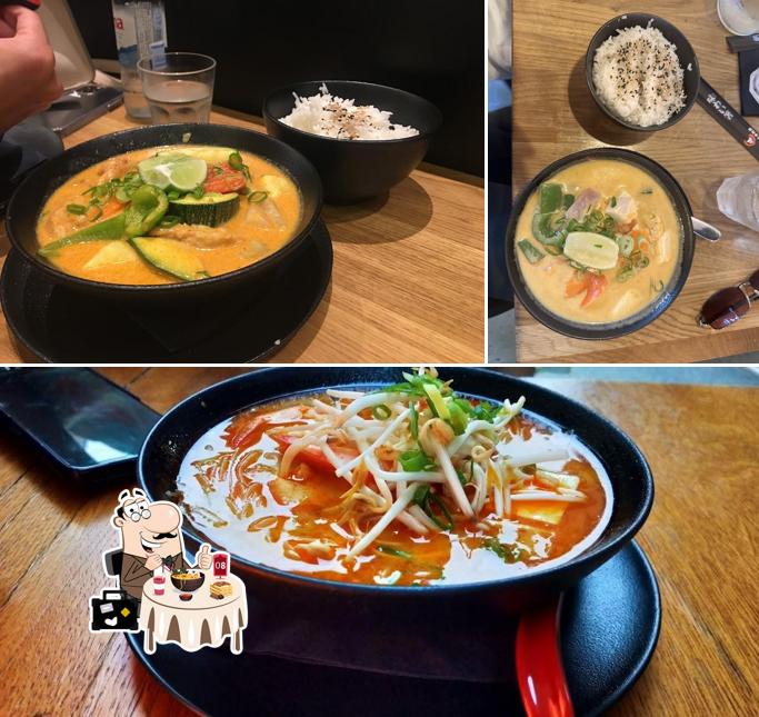 Ramen al SILK - Pan-Asian Fusion and Izakaya, Split