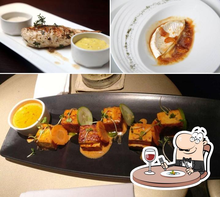 Food at On The Rocks - Crowne Plaza