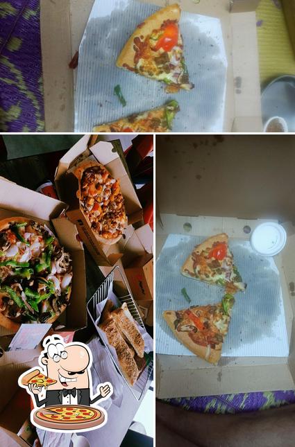 Pick pizza at Pizza Hut Kachiguda, Hyderabad