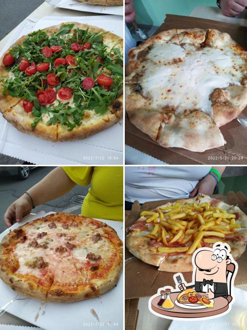 Scegli tra le molte varianti di pizza