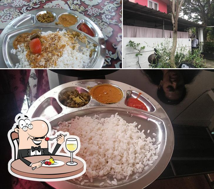 Among different things one can find food and exterior at Saji's Homely meals