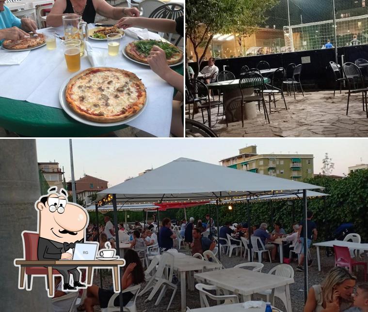 La immagine della interni e pizza di Pizzeria Pista dei Pini