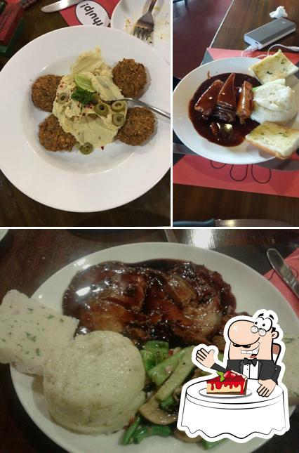 Cafe Thulp offers a selection of desserts