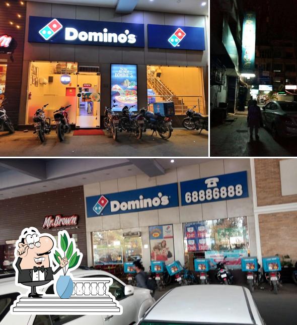 The exterior of Domino's Pizza Kaushambi Metro Station, Ghaziabad