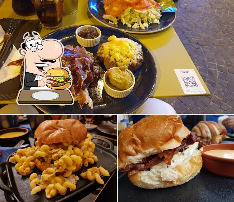 Prova un hamburger a Golocious Burger&Wine Napoli piazza Fuga