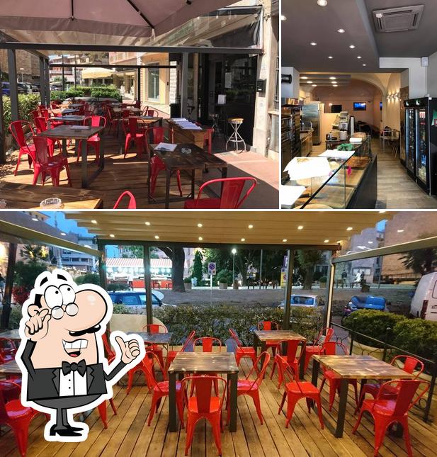 Gli interni di Pizzeria da Lele