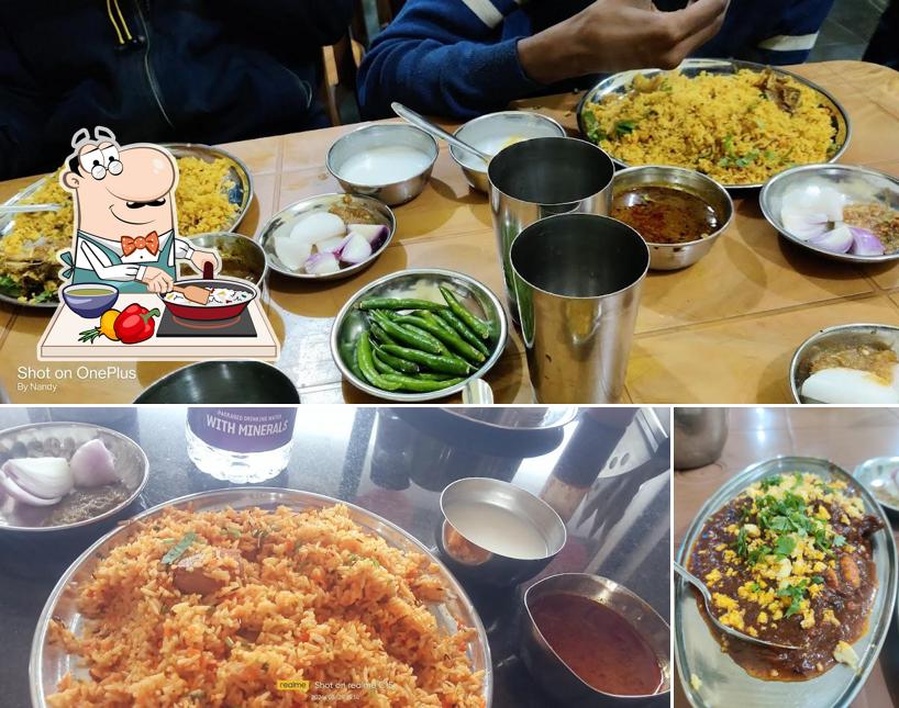 Paella at Old Ruchivan bhojnalay
