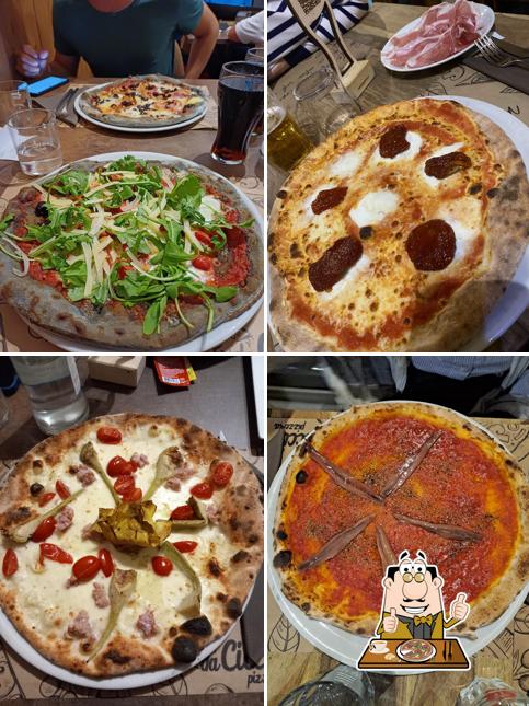 A Pizzeria Da Ciccio, puoi goderti una bella pizza
