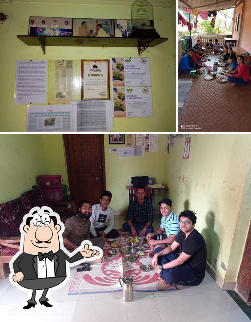 The interior of Mahuli Trekkers House (कृष्णा मामा आगिवले)