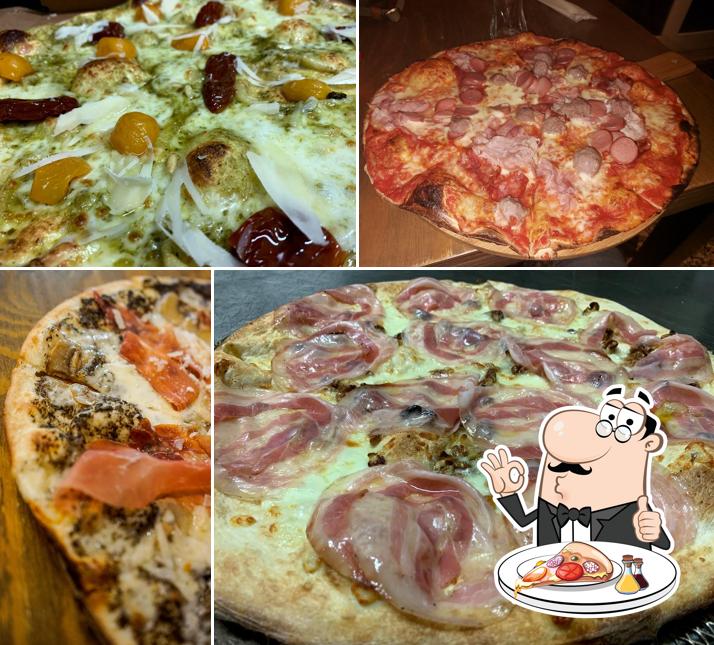 Ordina tra le svariate varianti di pizza