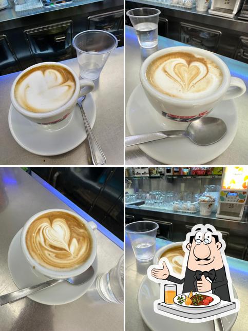 Platti al Bar della Stazione