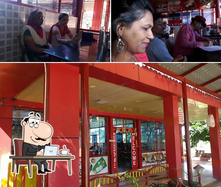 This is the photo depicting interior and bar counter at Hotel Kodai Plaza