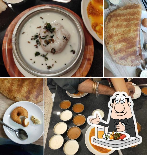 Food at Jyoti Vihar