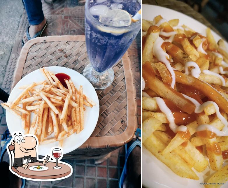 Food at Lassi Shop