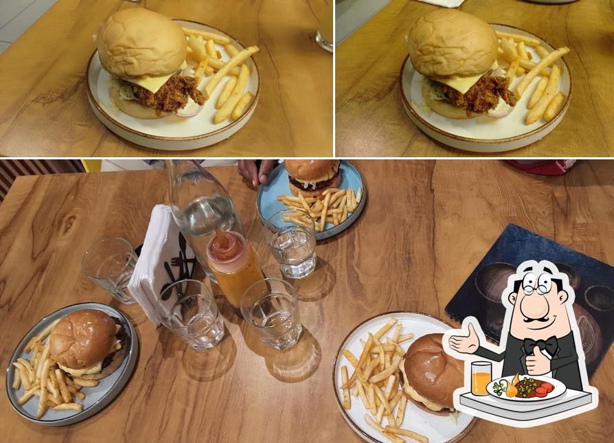 Food at Cheese Bowl Kundannur