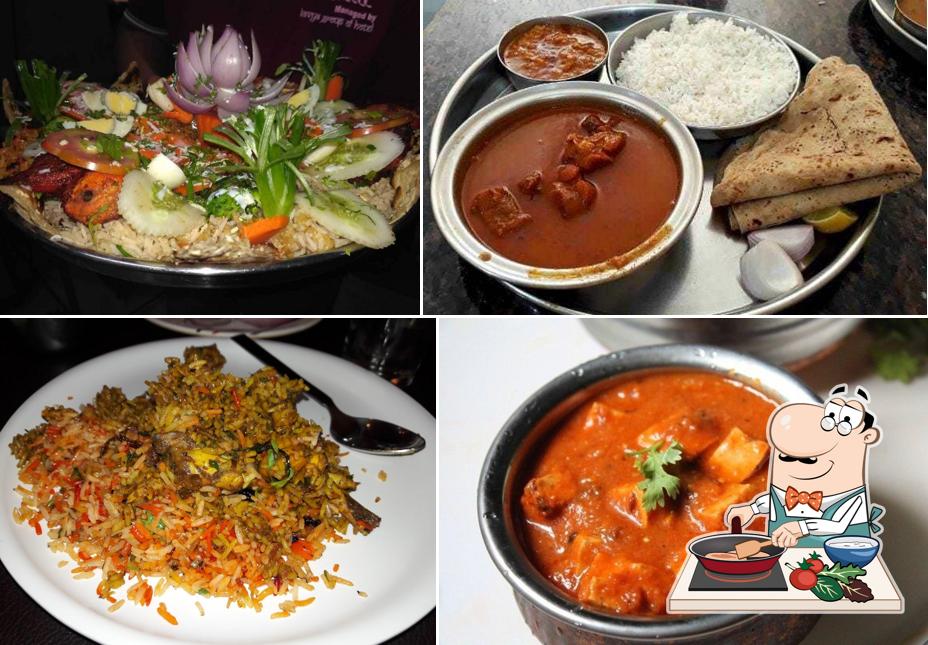 Chicken curry at HOTEL JALSA
