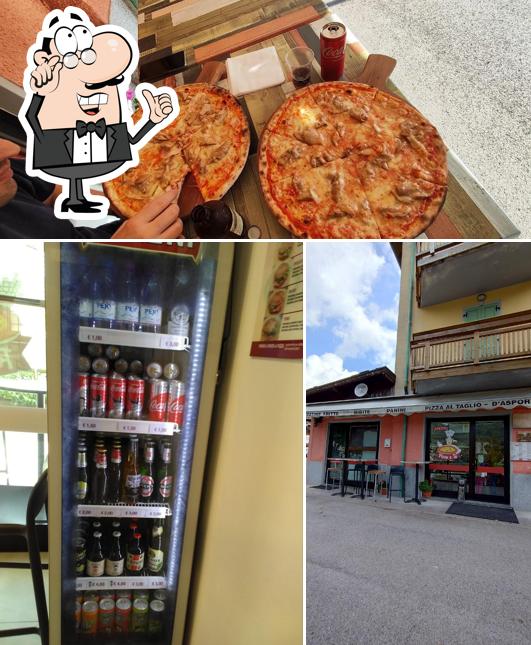 Questa è la immagine che presenta la interni e cibo di PIZZA X TE