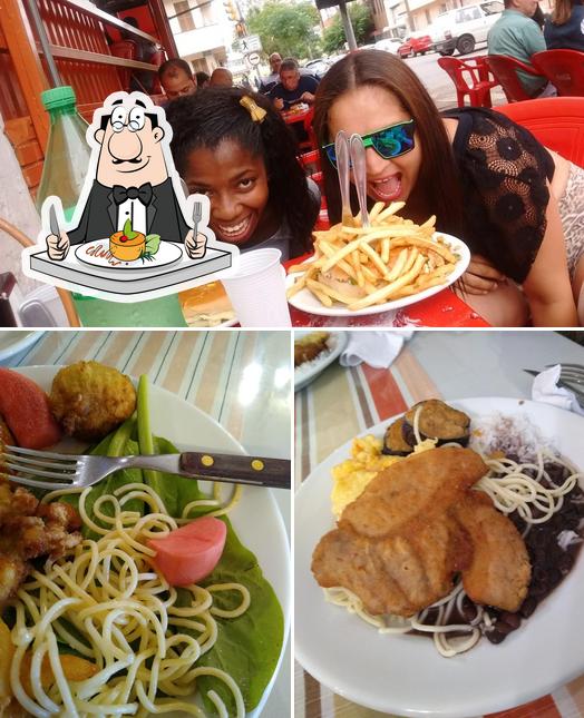 Comida em Churrascaria Chimarrão