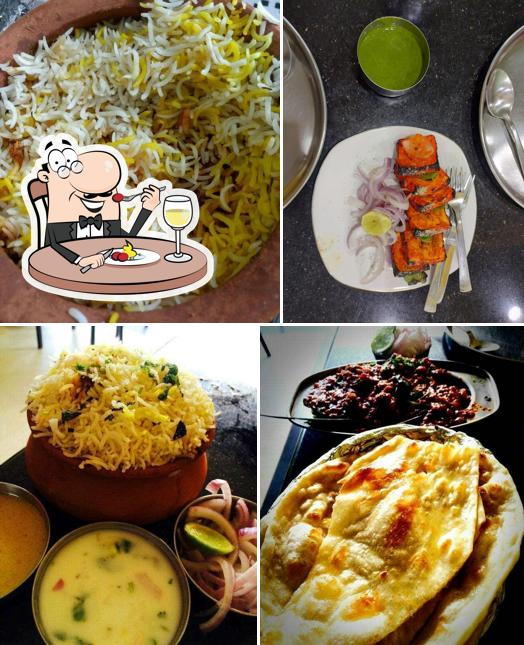 Food at Paranthe Wali Galli