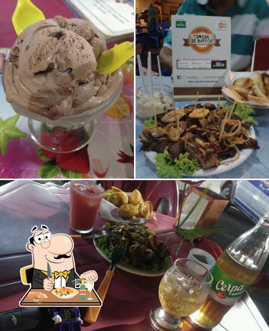 Platos en Esther Lanches